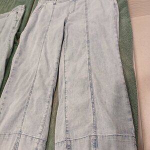 Pull on trouser crop jean